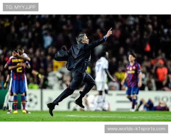 终场哨响,田中碧狂奔庆祝绝平卫冕冠军 终场哨响,田中碧狂奔庆祝绝平卫冕冠军